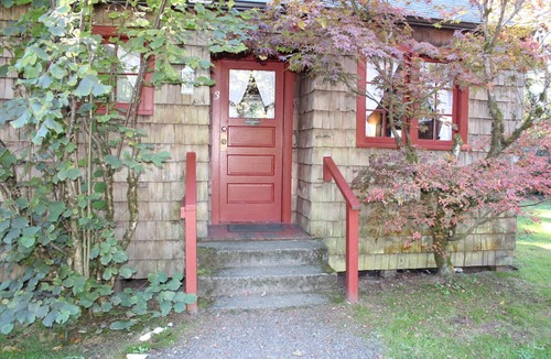 Ocean Park Cottage | Native Cottage- 2 bed cottage