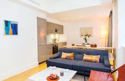 Tower Hill Apartment | Native Tower Bridge