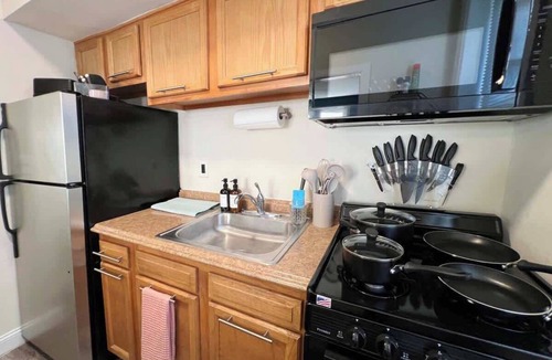 Gayborhood Apartment | Natural Light | King Bed | Walkable | Parking
