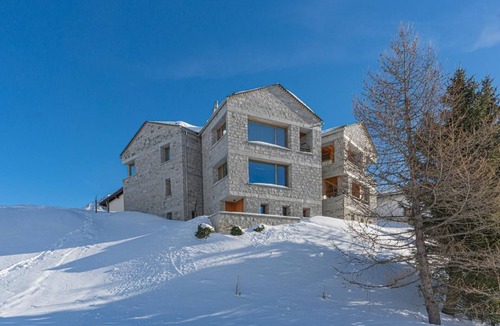 Maloja Apartment | Natural stone house Ciäsa Piol