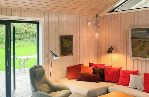 Holbaek House | Nature and calm in modern home on Tuse Næs