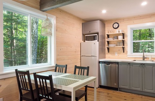 Saint-Calixte Ski Chalet | Nature and relaxation stay with fireplace - small dogs accepted