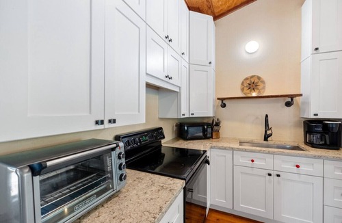 Cedar Key House | Nature at it`s best with the room to explore it