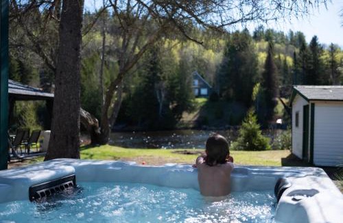 Saint-Alphonse-Rodriguez Ski Chalet | Nature & Comfort by the Water - Chalet O Hara