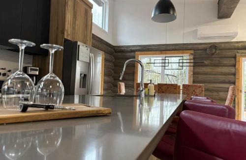 Saint-Gabriel-de-Brandon Ski Chalet | Nature Comfort and Getaway - Chalet AKIA