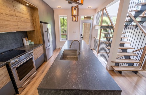 Saint-Brigitte-de-Laval House | Nature | Comfort & SPA | Chalet Moderno