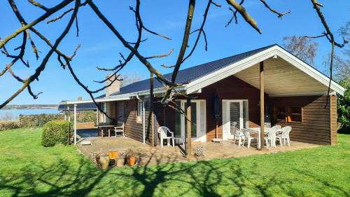 Kongsnæs House | Nature Cabin With View By The Falster Coast