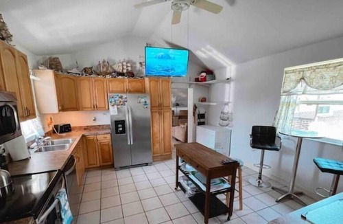 Weeki Wachee Gardens House | Nature Coast Retreats in beautiful Weeki Wachee, Florida