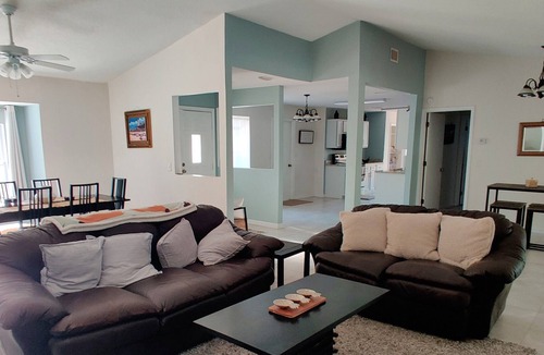 Citrus County House | Nature Coast's Gem. Private Pool Home Pet friendly!