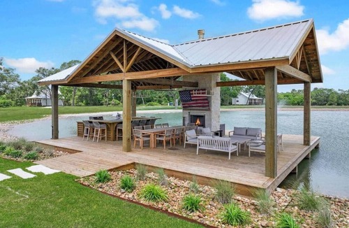 Grimes County House | Nature, Comfort, Elegance: 162 Acre Ranch-Resort