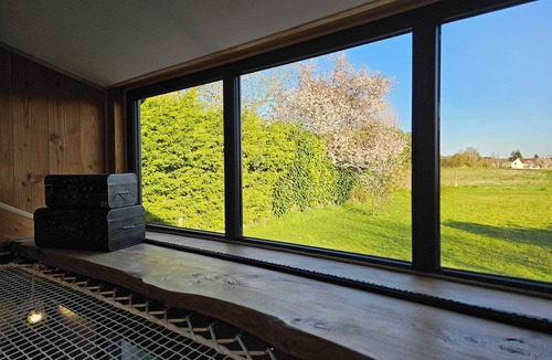 Parcay-les-Pins House | Nature cottage with view and calm - Le Nid Suspendu