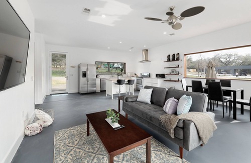 McNeil Cottage | Nature Cottage in West Bull Creek