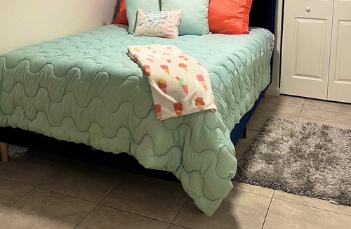 Lakeside House | Nature Cozy Home