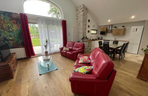 Bellevue House | Nature en ville - Maison 3 chambres - Jardin - Parking