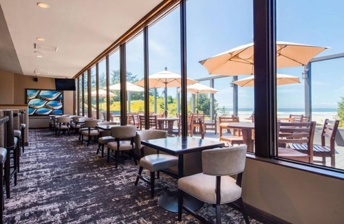 Newport House | Nature Escape! 2 Comfy Units, Pool, Parking