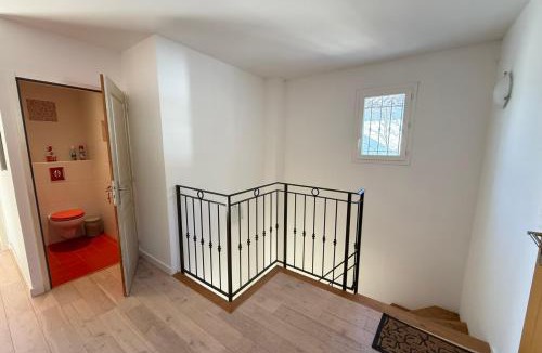 Chateauneuf-Grasse House | Nature et Mediterranean Flair close to Valbonne