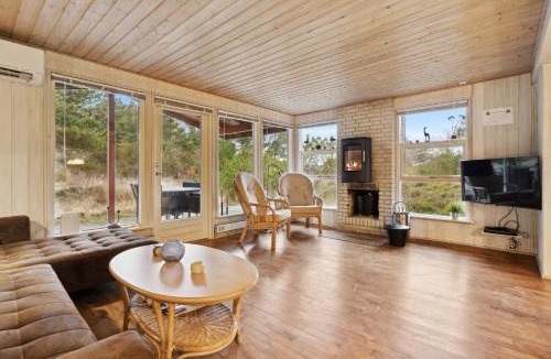 Romo House | Nature-Focused Cottage Near Sea And Beaches