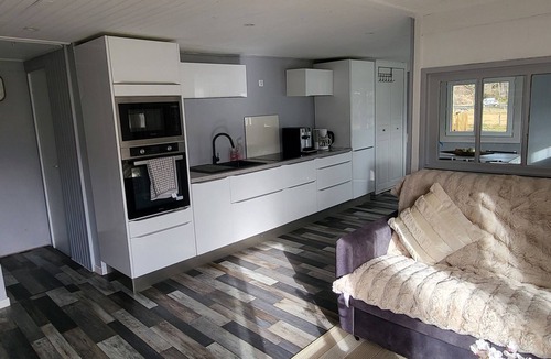 Saint-Antheme Ski Chalet | Nature getaway: cottage with grounds