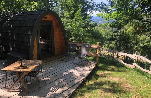 Nozieres Cabin | Nature hut under the chestnut trees