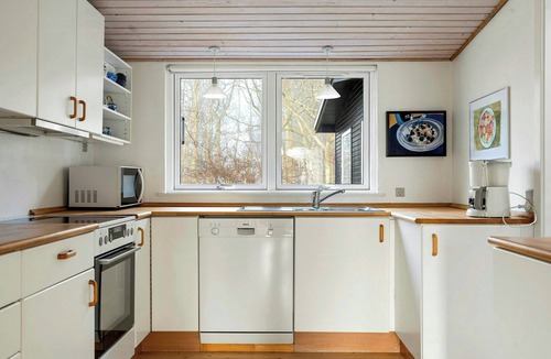 Stege House | Nature-immersed cottage by Camønoen on Møn