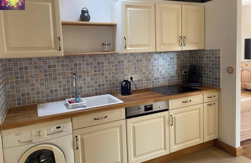 Mettray Apartment | Nature immersion just 3 minutes from Tours