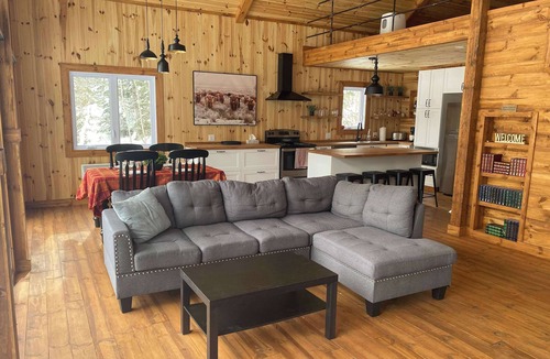 Notre-Dame-Des-Bois Ski Chalet | Nature & Incredible View | Le chalet de Tãra