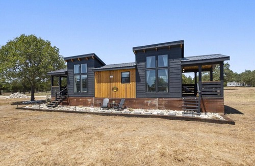 Smithville House | Nature Lover Retreat! Cozy Tiny House!