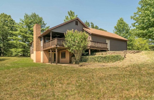 Bonne Terre House | NATURE Lover’s Dream HOME with HIKING Trails