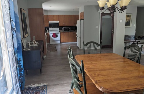 Pine Hill Ski Chalet | Nature lovers paradise in Lac-Louisa