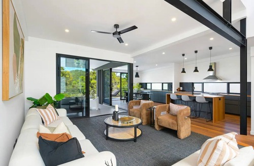 Woy Woy House | Nature meets Opulence at Aquilae