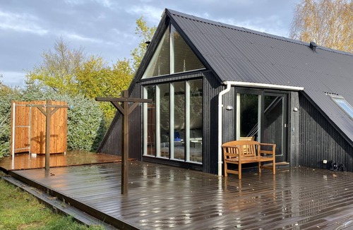 Farvang Cottage | Nature, outdoor bath, sauna, hiking, kayaking, the river Gudenå, newly renovated