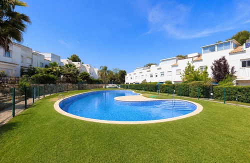 Cap de Salou Ski Chalet | NATURE PLUS 2 - Barbecue - Jacuzzi - Pool
