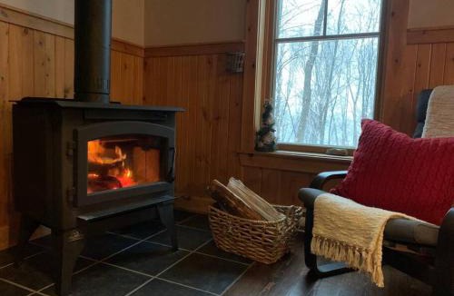 St-Adolphe-d'Howard House | Nature retreat with HOT TUB and lake access & watercraft