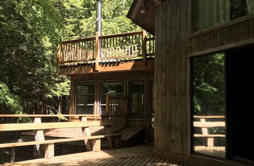 Otis Ski Chalet | Nature retreat by Brook