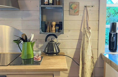 Sandvig House | Nature-rich summer house with wild garden