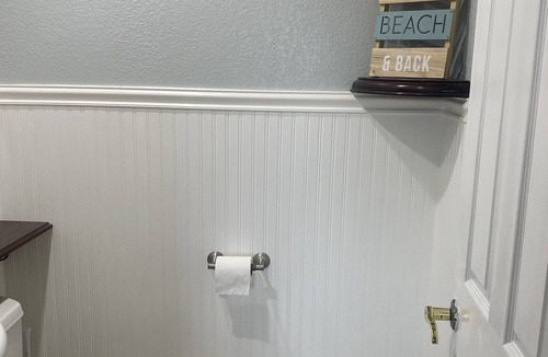 Oak Harbor House | Nature's Backyard Ocean Getaway