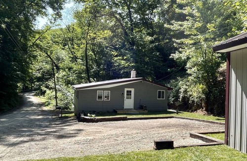 Delta Cabin | Nature's Grove Cabinnn