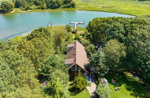Mattituck House | Nature's Paradise: Private Dock & Water Views