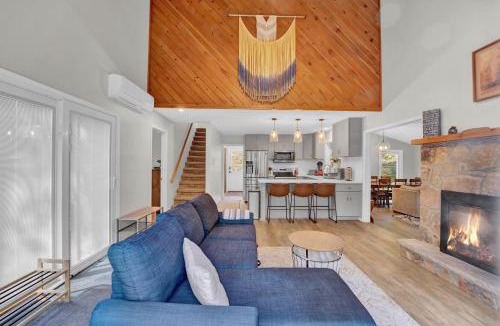 Lake Harmony Estates House | Nature's Paradise with Hot Tub and Fire Pit