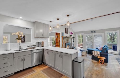 Lake Harmony Estates House | Nature's Paradise with Hot Tub and Fire Pit