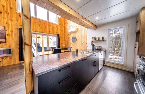 Saint-Alfred Ski Chalet | Nature, Spa & Lake Access | Le Maikel