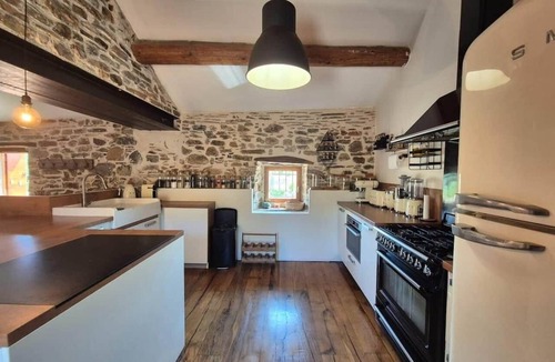 Berlou House | Nature, waterfall & jacuzzi