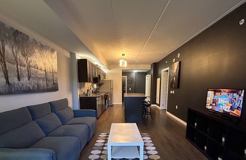 Puslinch Condo | Natures Dwelling Condo apartment