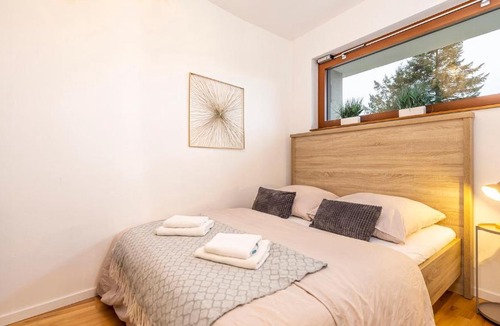 Voehringen Apartment | NaturOase, Moderne Architektur - Arbeitsplatz - Klimaanlage - Parkplatz - Waschmaschine