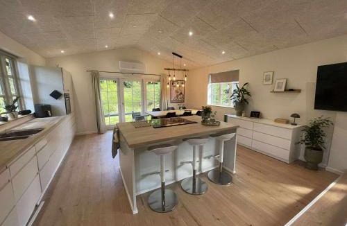 Ravnsbaek Villa | Naturperle midt i skoven, ved sø og eng