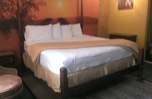 Naugatuck Hotel | Naugatuck Motor Lodge