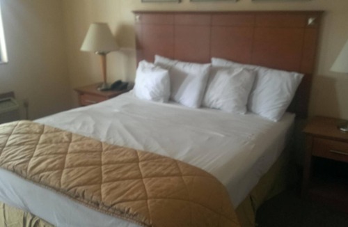 Naugatuck Hotel | Naugatuck Motor Lodge