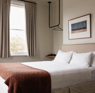 Parkville Hotel | Naughtons Hotel