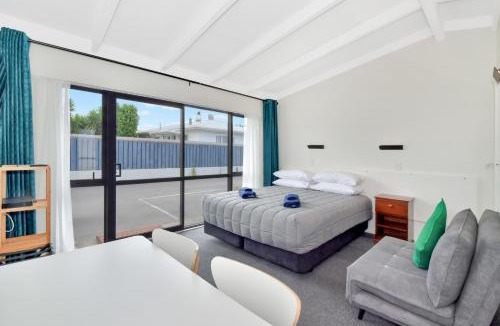 Whakatane Hotel | NauMai Motel