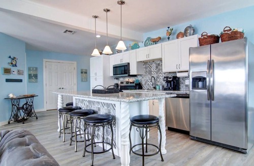 Shibui Sands House | Nauti Mermaid~Private Pool~Sleeps 14~Dog Friendly